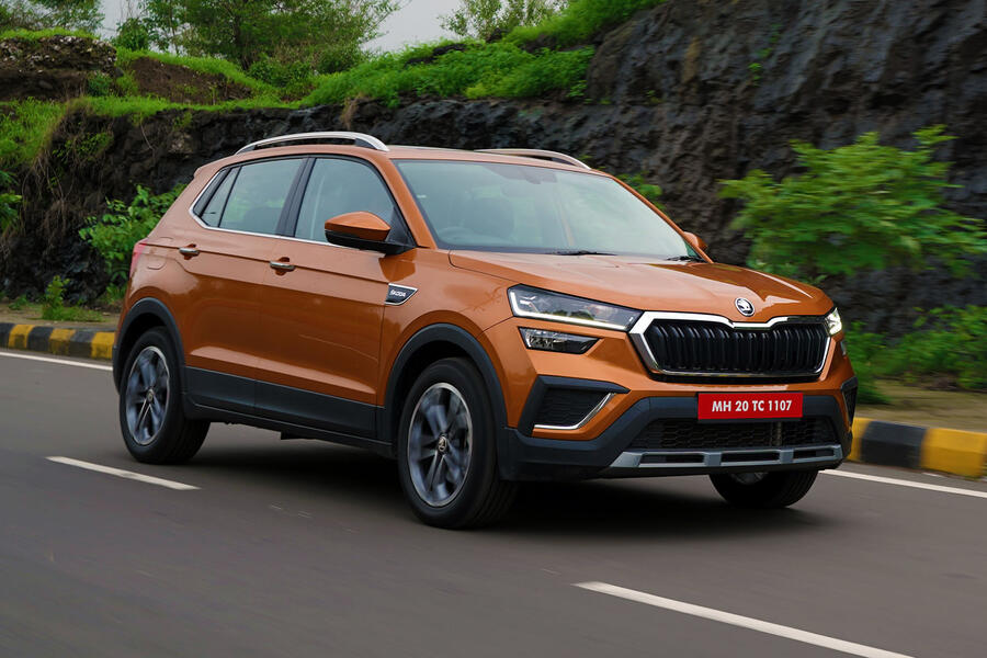 Skoda kushaq 2022 front quarter tracking