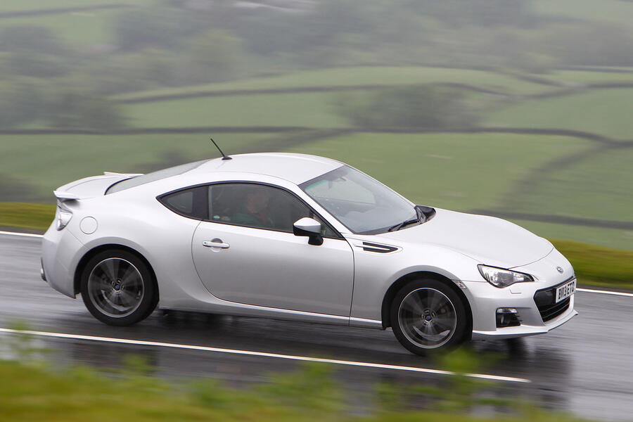 Subaru brz side