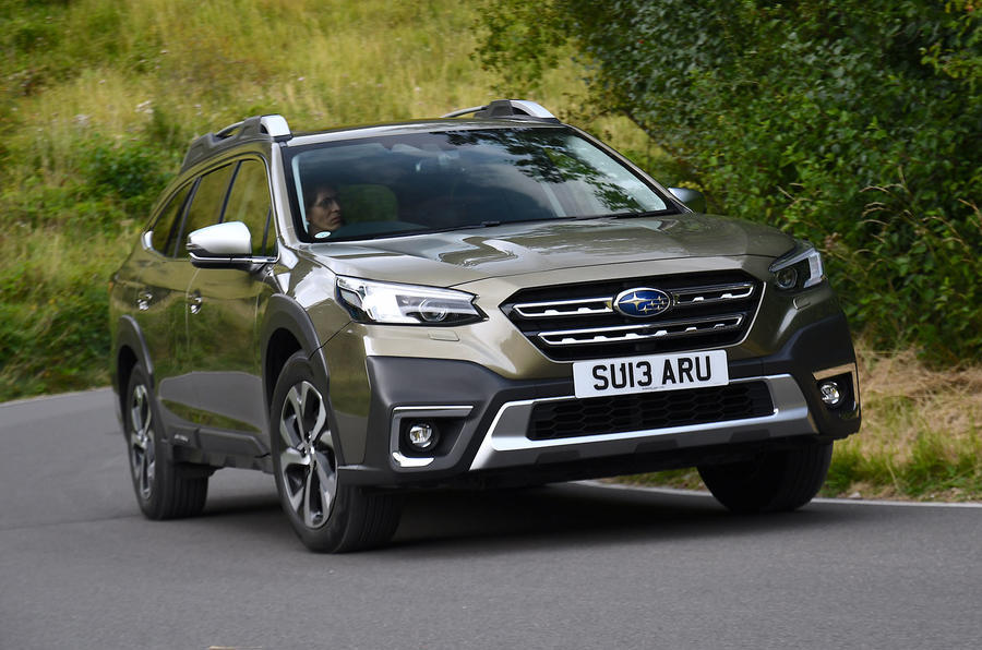 subaru outback review 2023 01 cornering front 1