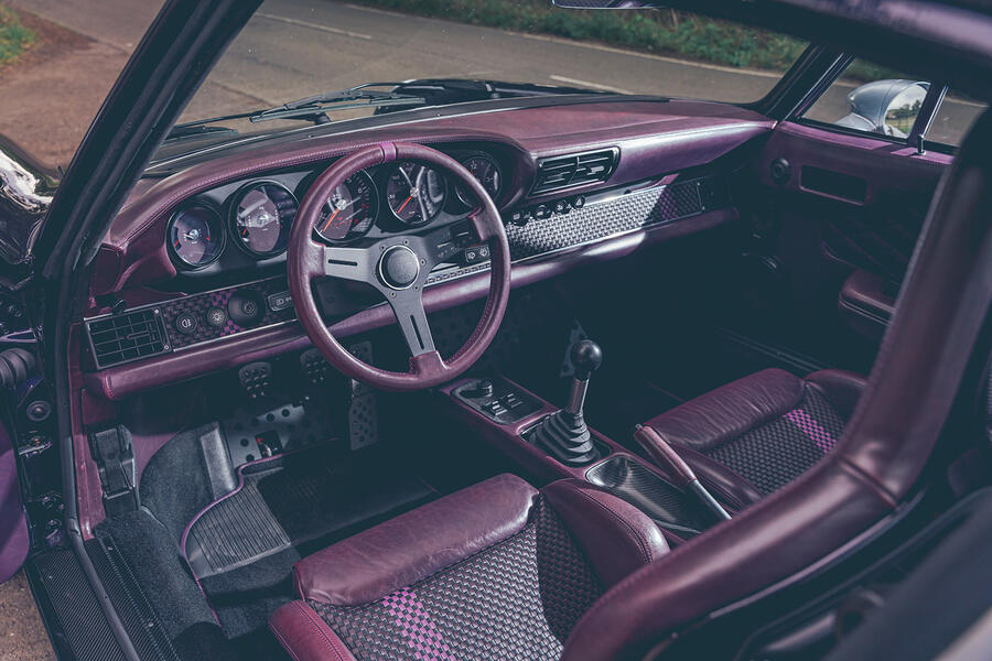 Theon design porsche 911 06 dashboard