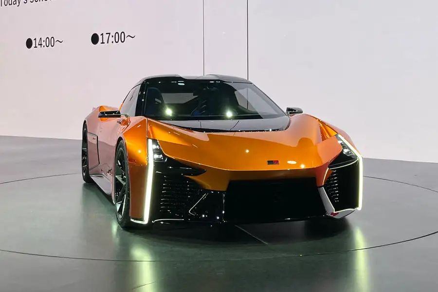 Toyota FT-Se concept Tokyo motor show front 3/4