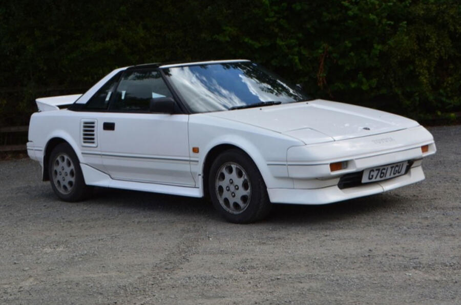 Toyota mr2 0