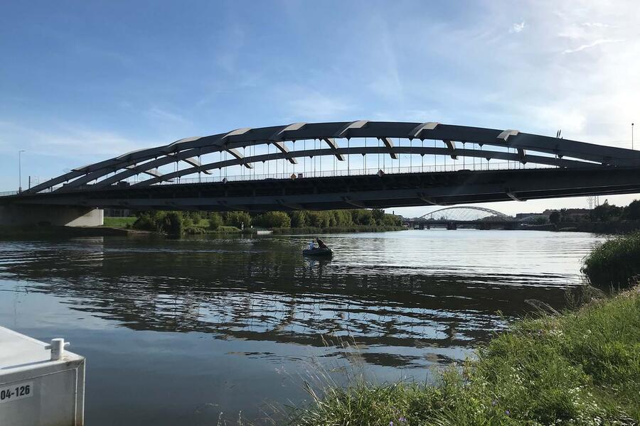 Ukraine ambulance feature bridge in krakov
