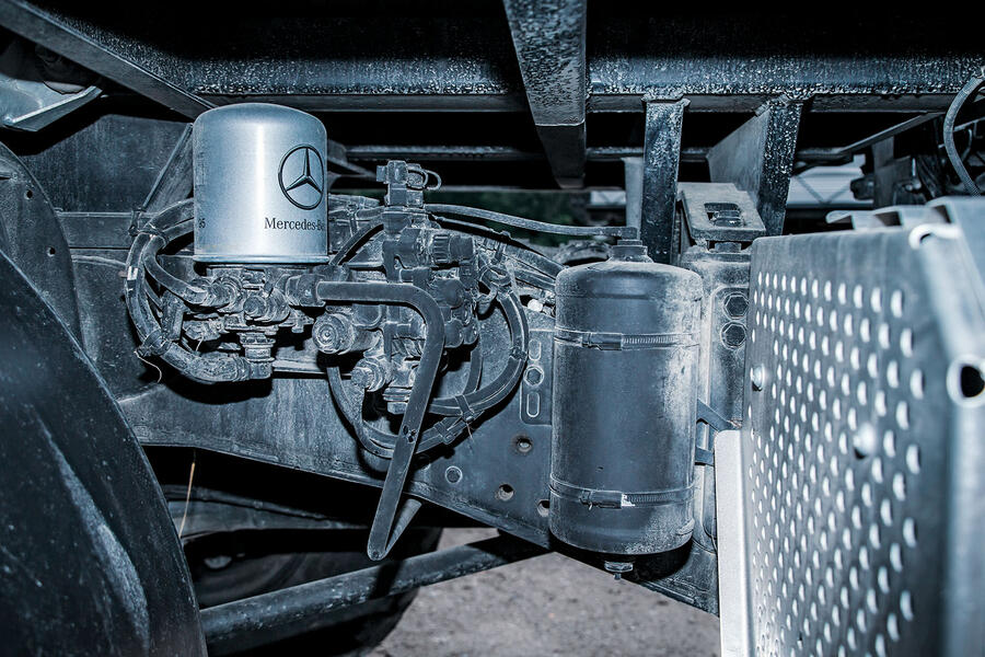 A close-up shot underneath a Unimog