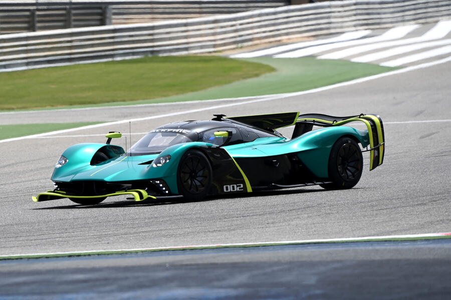Valkyrie amr pro bahrain 2022 03
