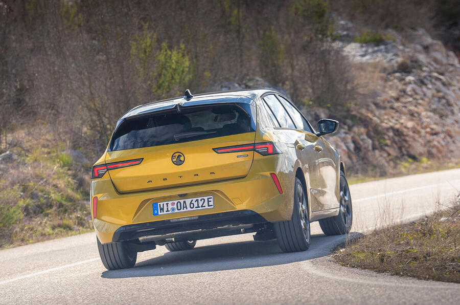 Vauxhall Astra cornering &ndash; rear