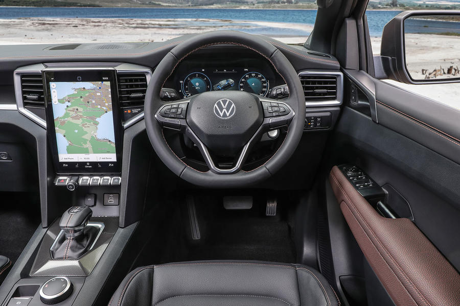 Volkswagen amarok interior
