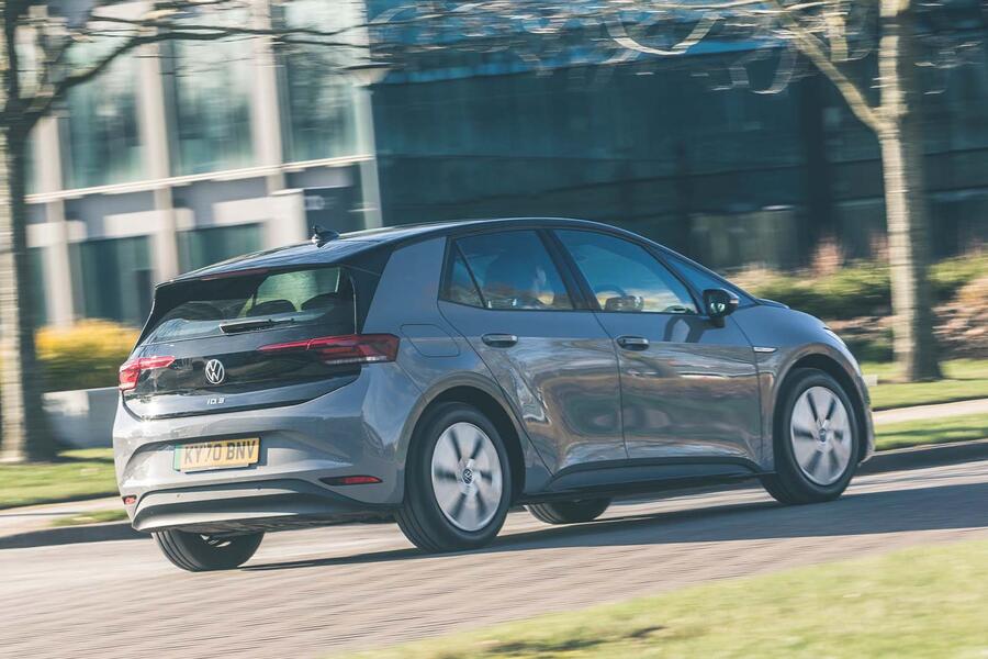 Volkswagen id 3 2022 rear quarter tracking
