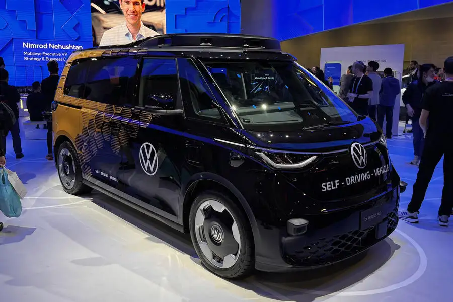 VW ID Buzz AD front quarter