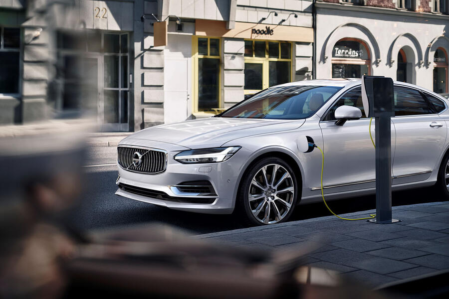 Volvo s90 plug in hybrid charging