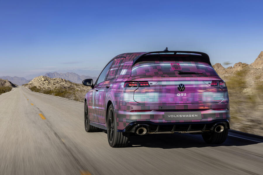 <a href="https://luxurycardeals.com/news/vw-golf-gti-clubsport-autobahn-speed-test">VW Golf GTI Clubsport</a> Rear View