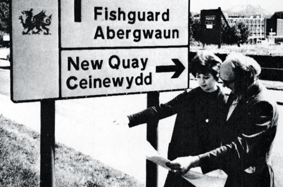 Wales biligual road sign 1974