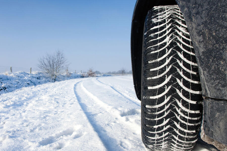 Winter tyres 1453q