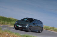 Cupra VZ 2024 frt corner 4557
