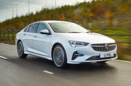 1 Vauxhall Insignia SRI VX line 2021 UK FD hero front 1 Vauxhall Insignia SRI VX line 2021 UK FD hero front
