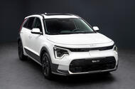 99 Kia Niro EV 2022 official reveal Europe static front 99 Kia Niro EV 2022 official reveal Europe static front