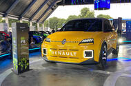 99 Renault 5 Static front 99 Renault 5 Static front