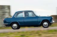 Daihatsu Compagno Berlina 1965 side tracking Daihatsu Compagno Berlina 1965 side tracking