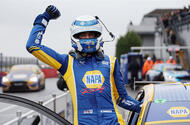 Dan Camish wins the opening   BTCC race