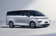 LEVC L380 front quarter static