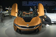 BMW i8 Roadster unveiled with 369bhp