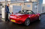 mazda mx 5 filling with sustainable fuel