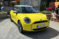 Mini Cooper Electric 2024 yellow front