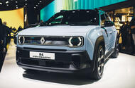 Renault 4 Paris motor show front quarter