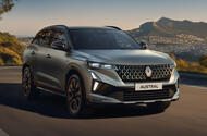 Renault Austral 2025 facelift front quarter