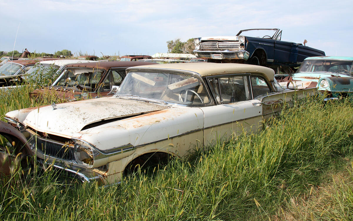 The Junkyard gems of Hartford, South Dakota Autocar