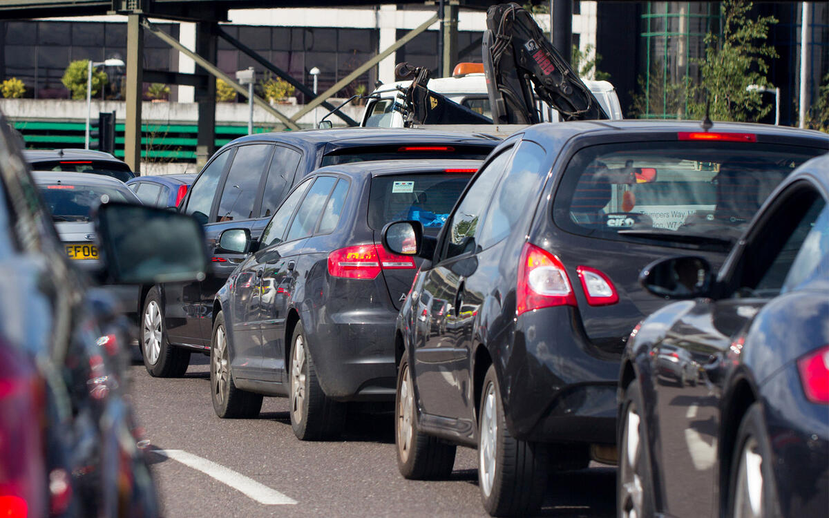 1-entry-traffic-jams.jpg?itok=Q3siZxWj