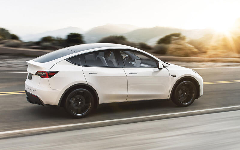 TESLA MODEL Y TESLA MODEL Y