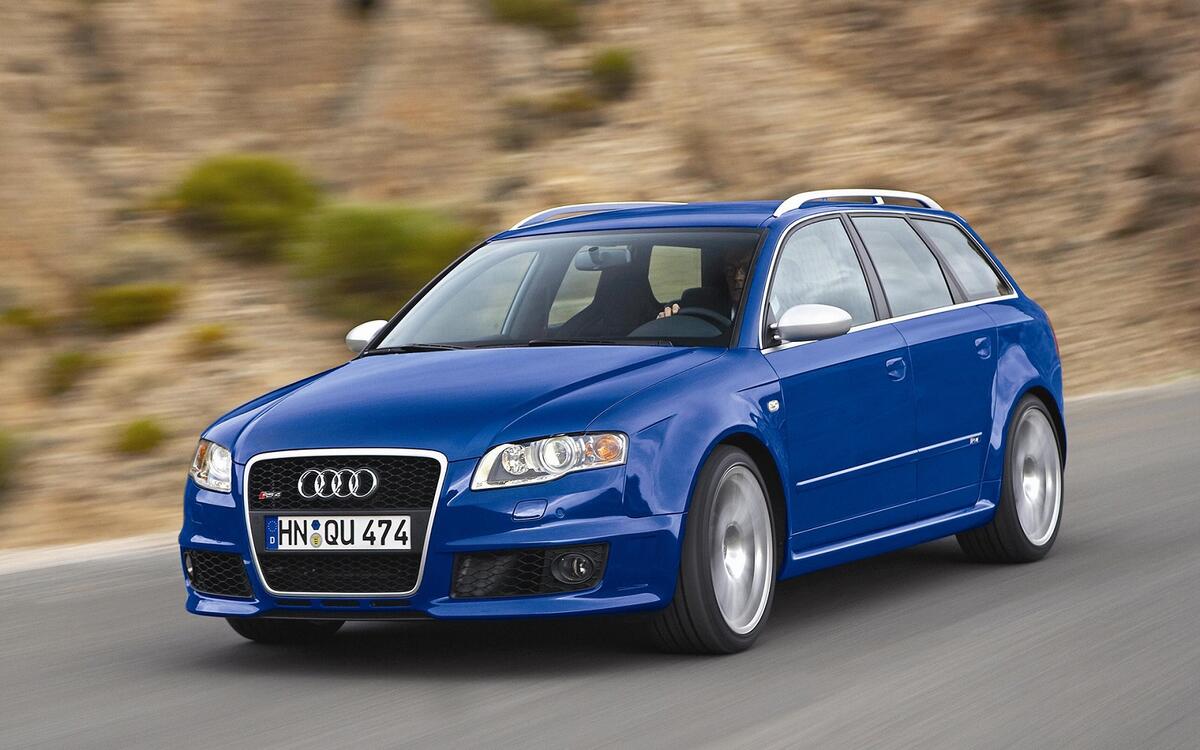 The RS 4 Avant (B7, 2005)