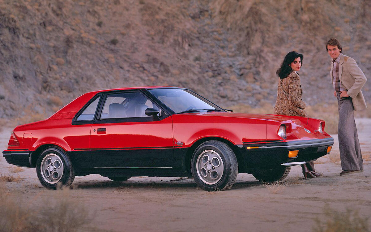 Ford Exp 1981 _ Fiche technique Ford EXP II Concept – GZNQ