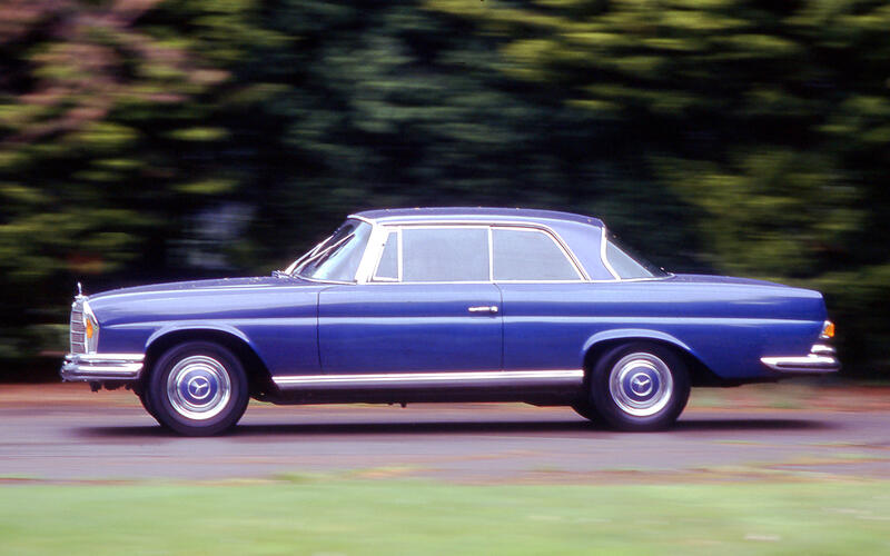 Mercedes-Benz 250SE (1966)