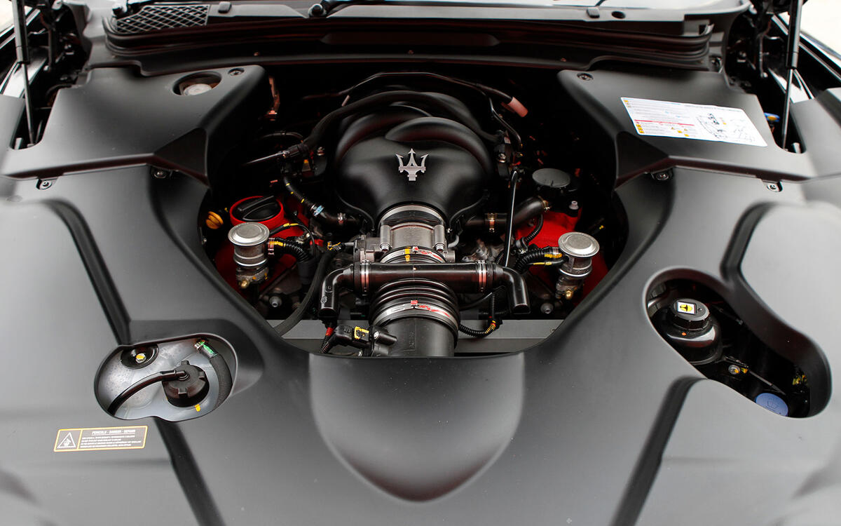 MASERATI GRANTURISMO
