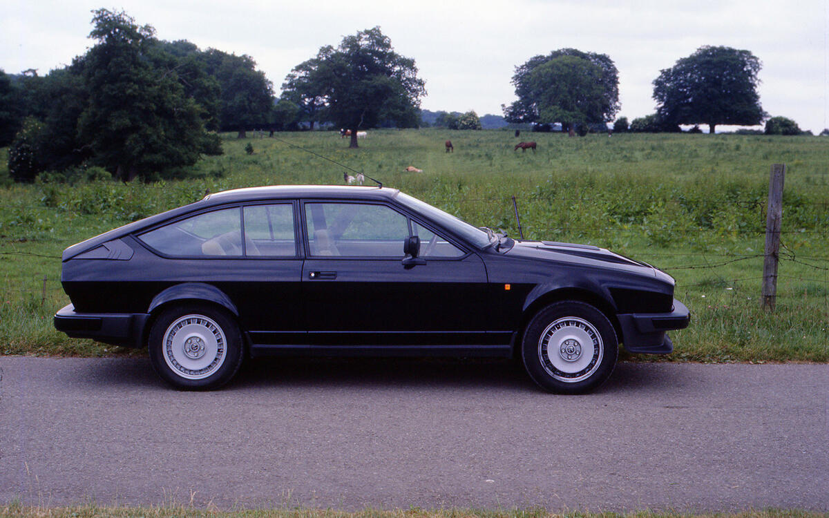 Alfa Romeo GTV6 (Octopussy - 1983)
