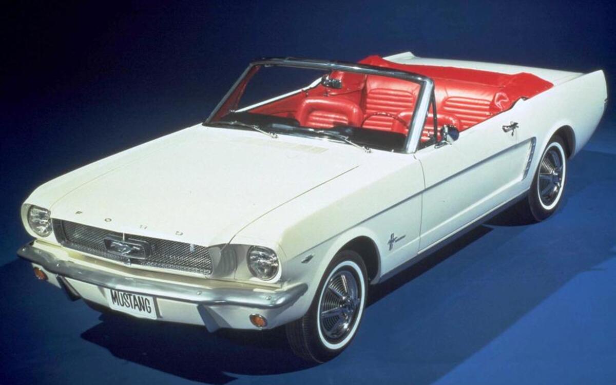 Ford Mustang (291,079)