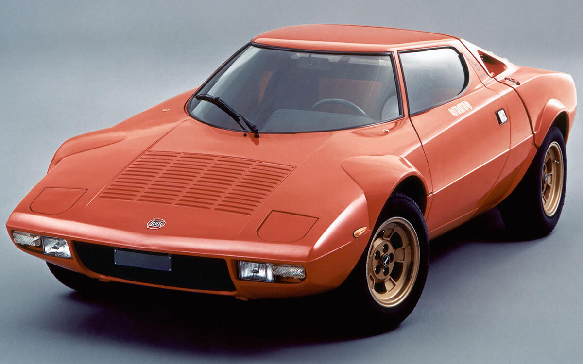16-stratos_0.jpg
