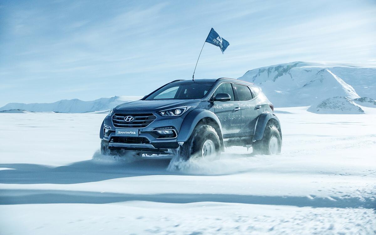 Antarctica-spec Hyundai Santa Fe (2016)