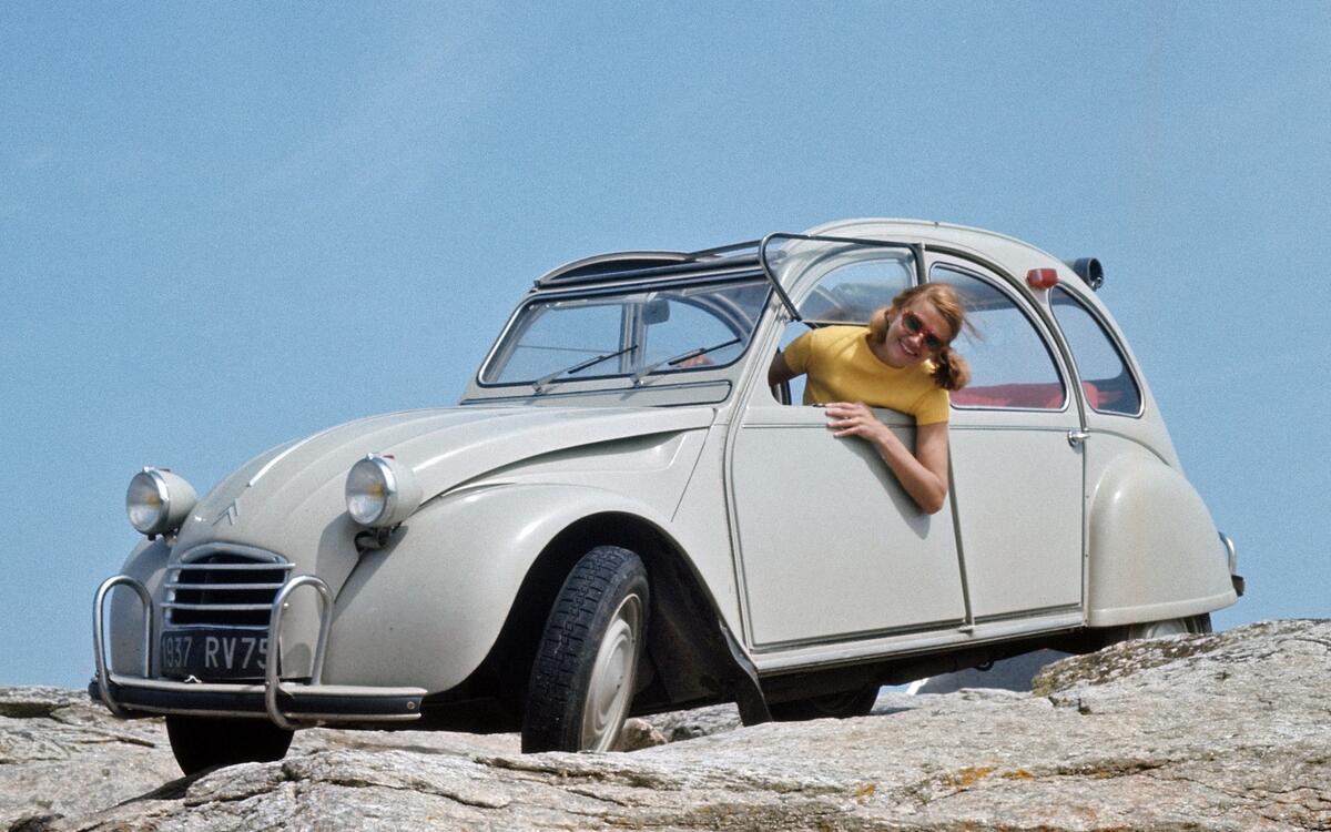 Citroën 2CV (3,872,583)