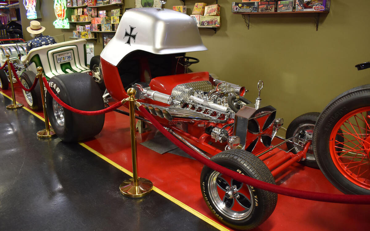 Wonderful TV & movie cars of the Volo Auto Museum Autocar