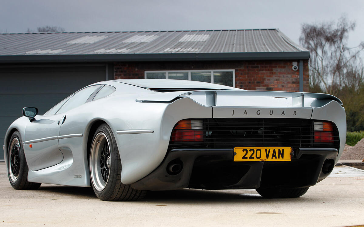 xj220 tail lights