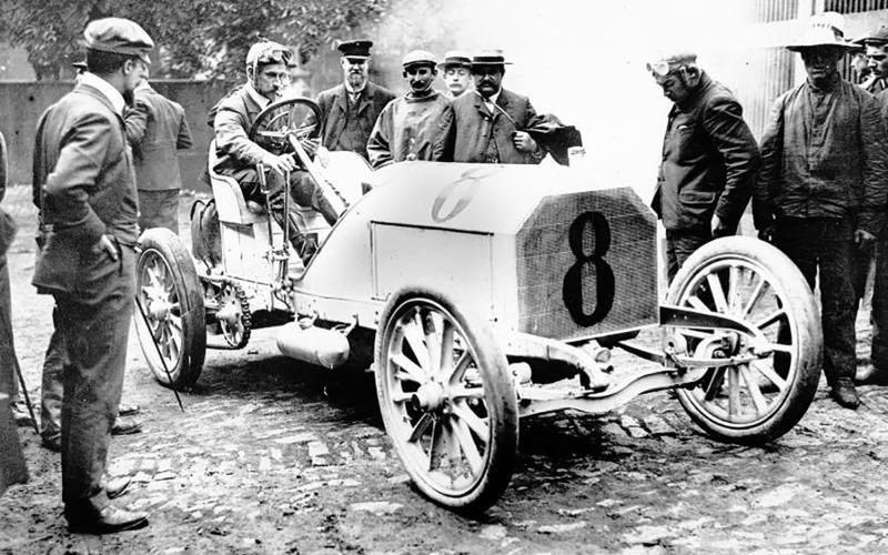 1904: DMG Mercedes Simplex – 97mph