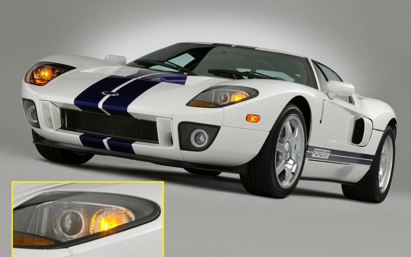 The Ford GT’s commemorative headlights
