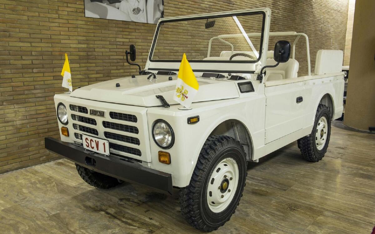 In Pictures The Greatest Popemobiles Autocar