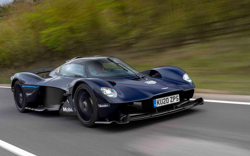 ASTON MARTIN VALKYRIE ASTON MARTIN VALKYRIE