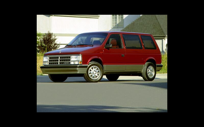 Dodge Caravan Turbo (1989)