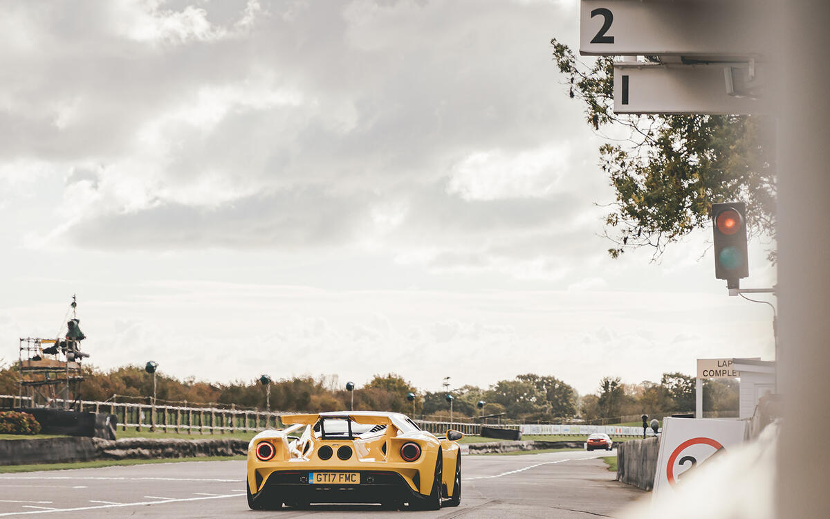 Ford GT