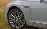 06 Bentley Flying Spur Hybrid RT 2022 wheel